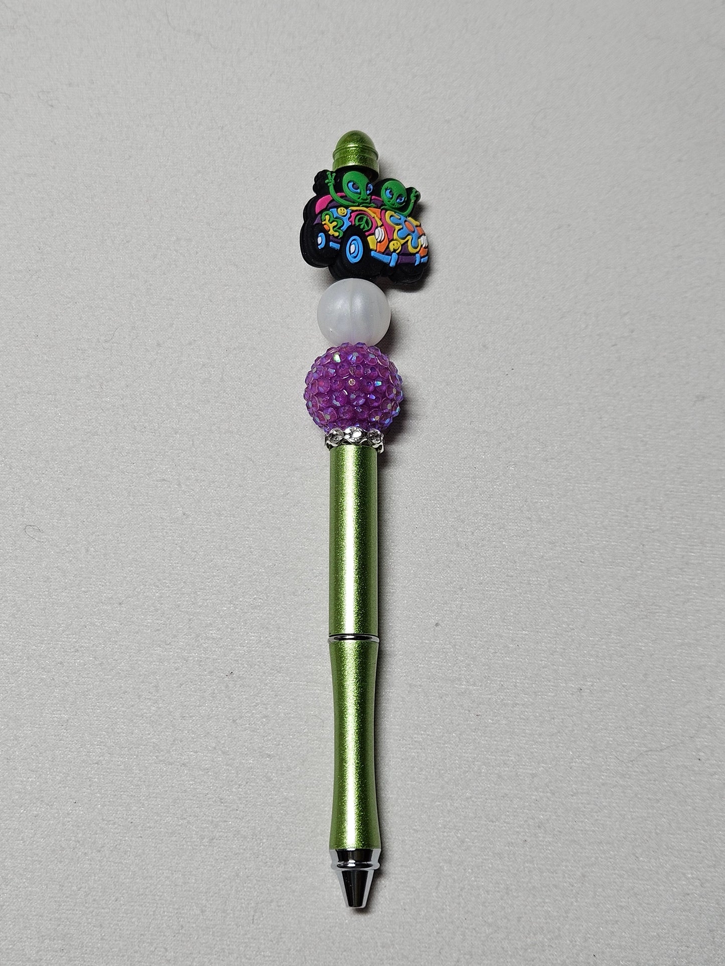 Beaded alien car green metal pen