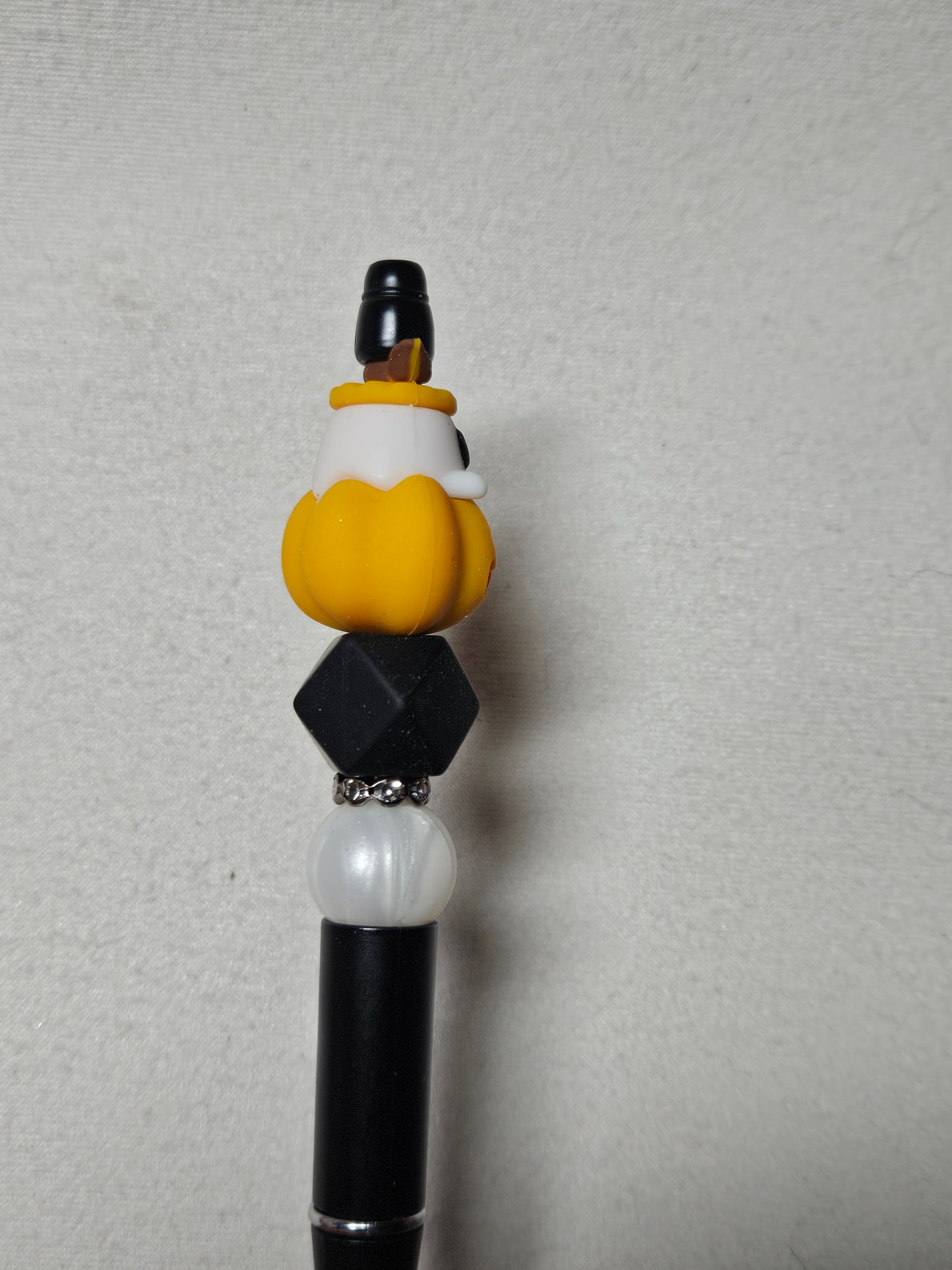 Beaded 3D pumpkin ghost black plastic pen