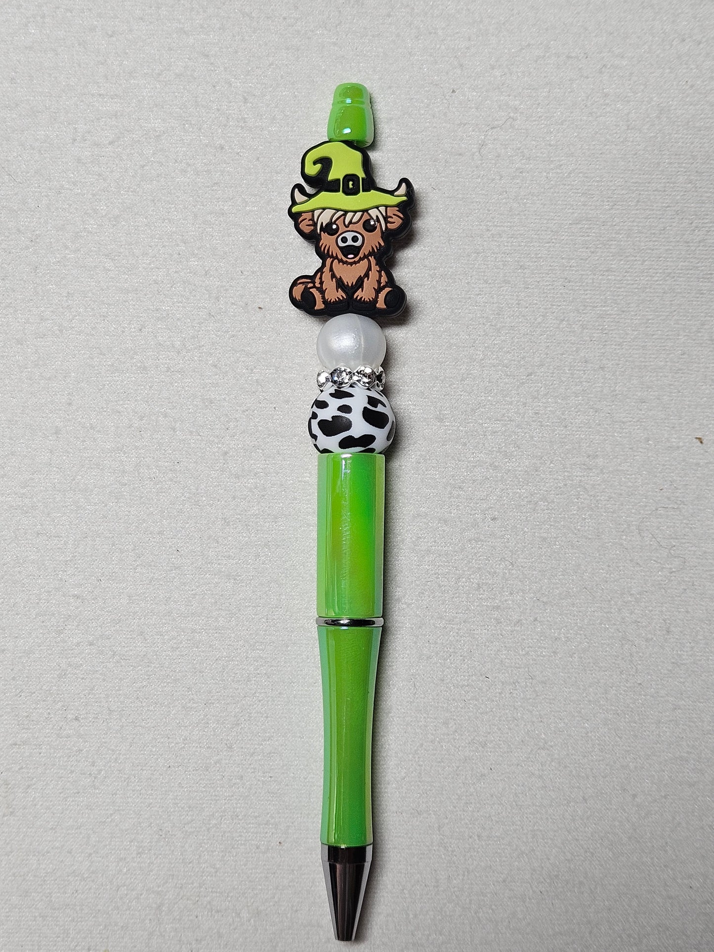 Beaded witch cow green plastic pen