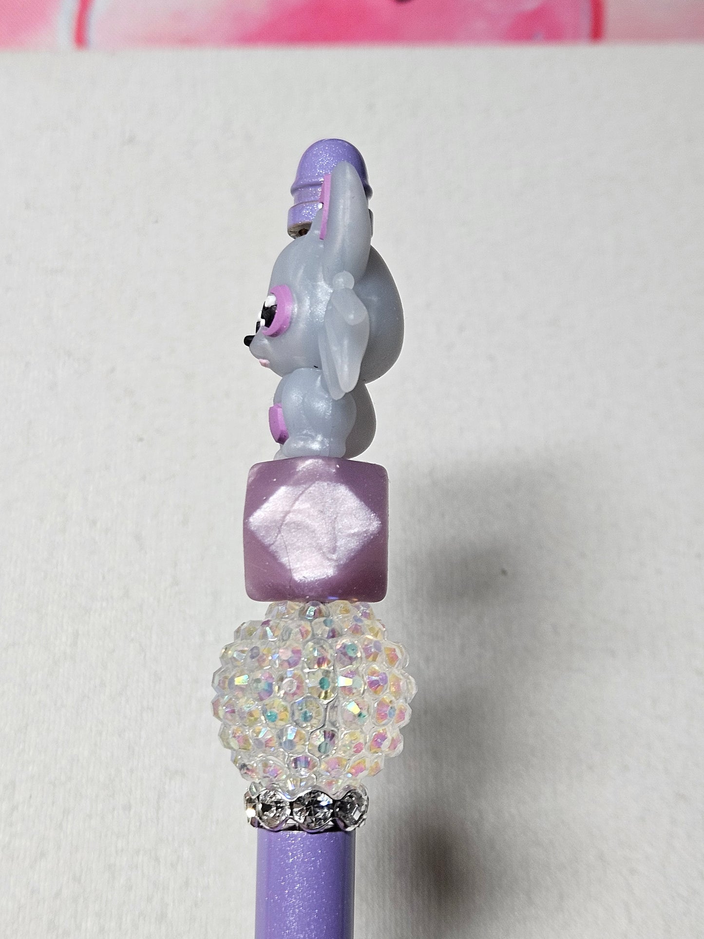 Beaded 3D gray bat purple metal pen