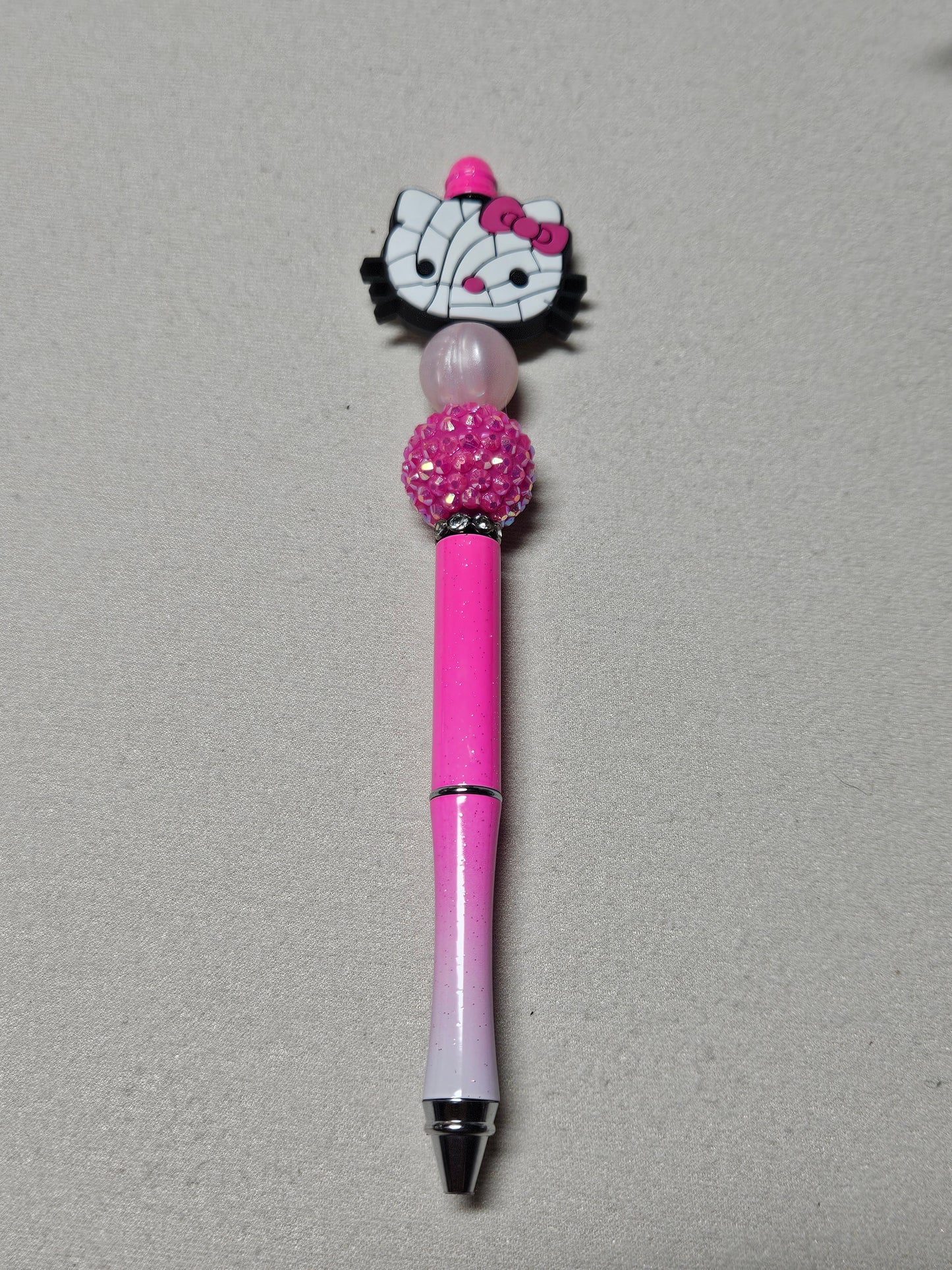 Beaded concha HK pink ombre metal pen