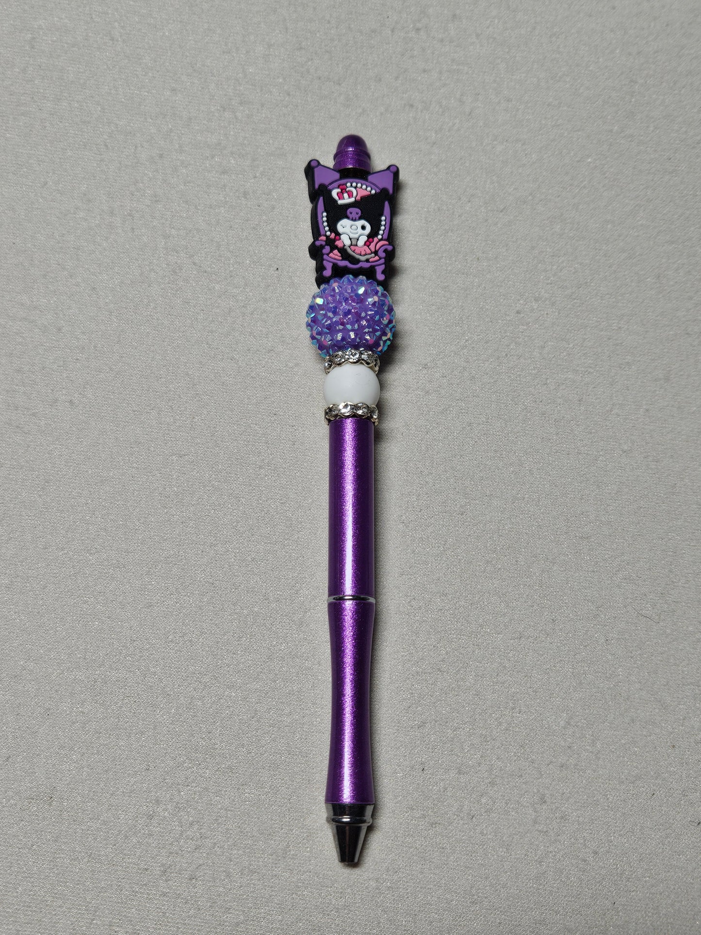 Beaded kuromi chair purple metal pen